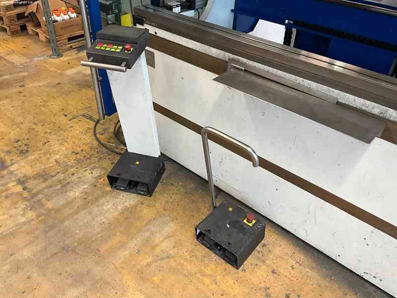 CNC hydraulický ohraňovací lis TRUMPF TruBend 5085 - foto 3