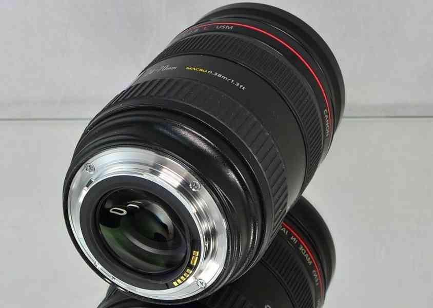 Canon EF 24-70mm f/2.8L USM **F.F. 1:2.8 *řady L - foto 6