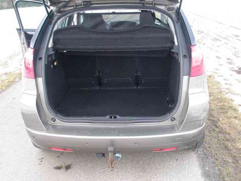 Citroën C4 Picasso 2,0   103Kw benzín - foto 8