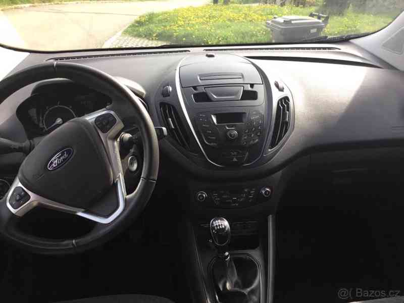 Ford Tourneo Courier 1,5 - foto 6