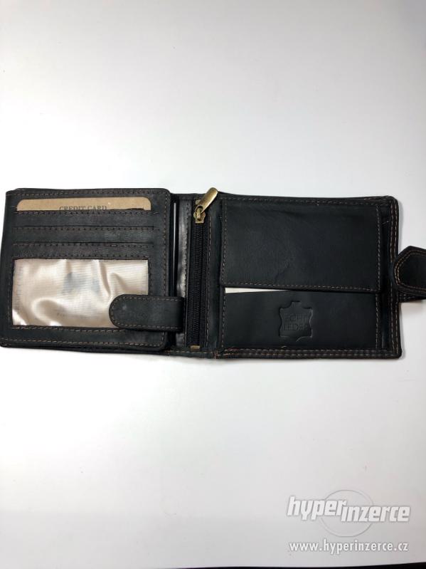 Luxusní černá kožená peněženka Hunters s knoflikem - foto 2