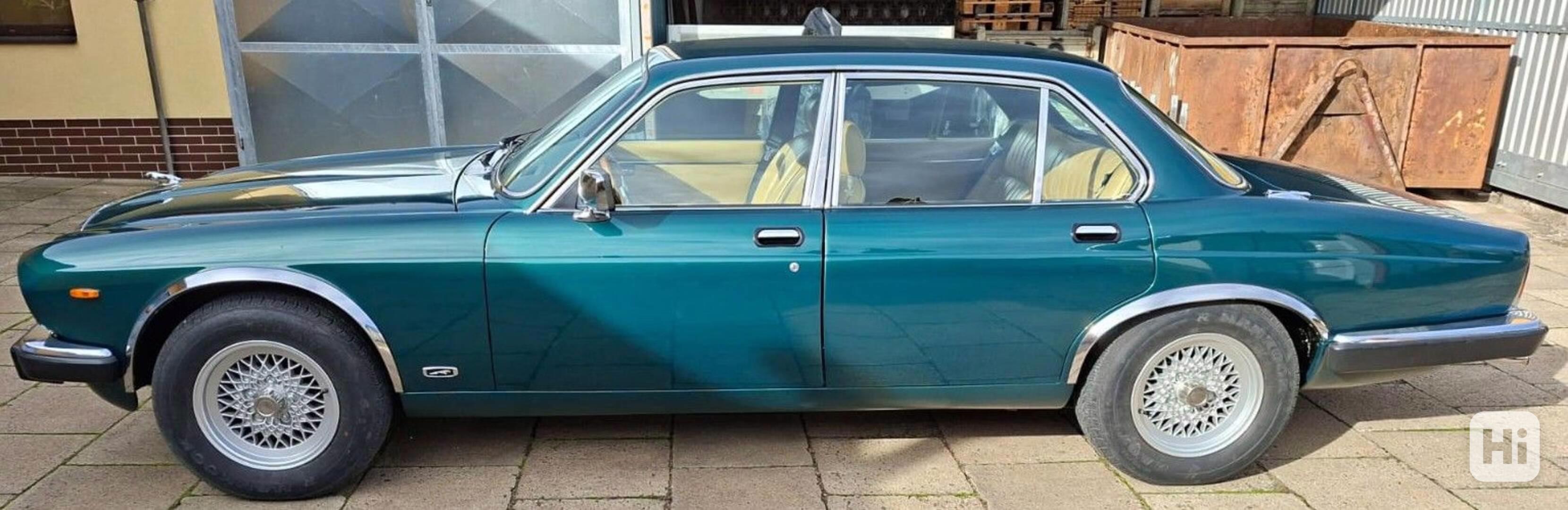 Jaguar XJ6 3,4  r. v. 1984 - foto 1