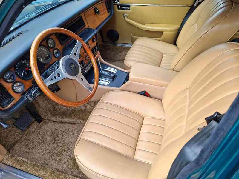 Jaguar XJ6 3,4  r. v. 1984 - foto 6