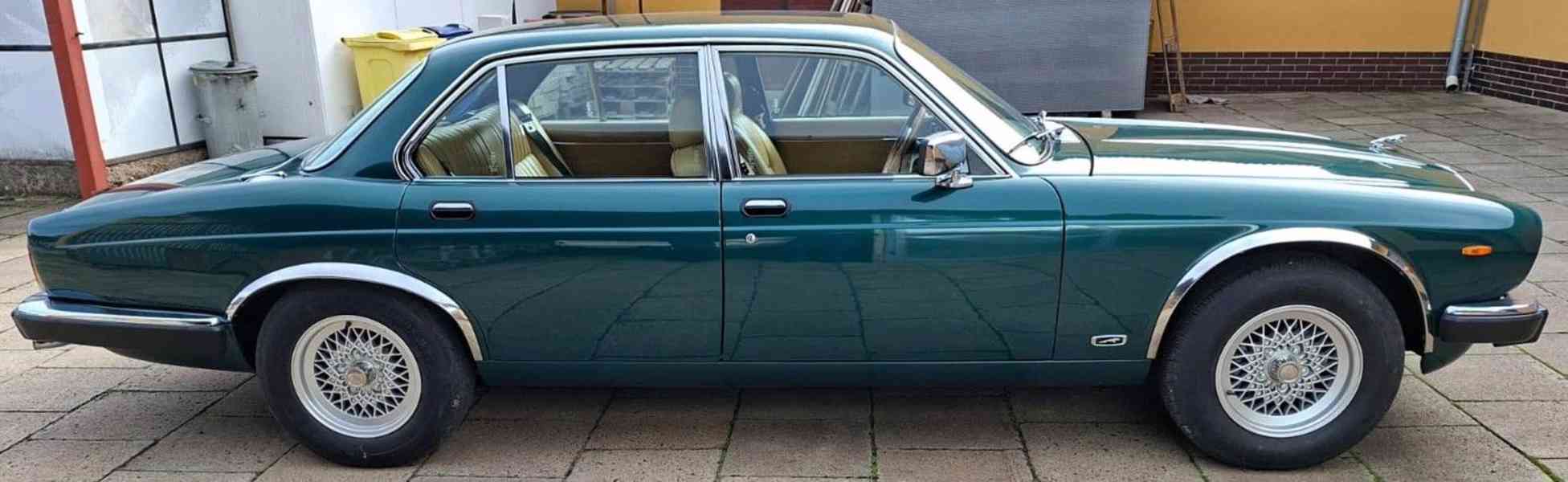 Jaguar XJ6 3,4  r. v. 1984 - foto 5