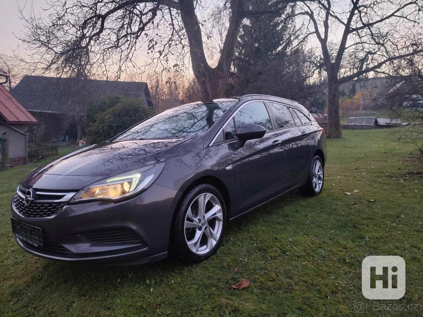 Opel Astra 1,6   K, 81kw - foto 1