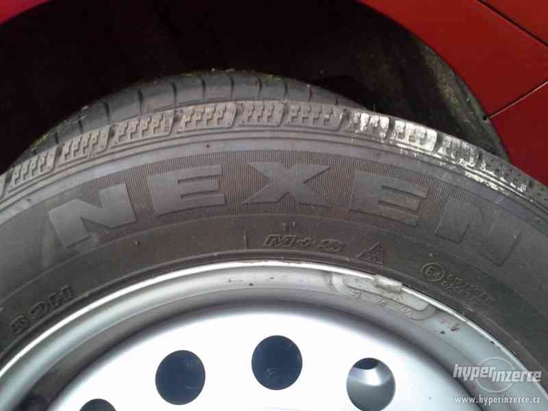 Prodám 4X neopotřebované zimní pneumatiky a disky na Prius - foto 5