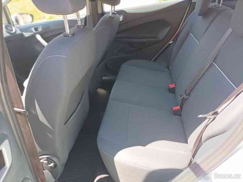 Ford Fiesta MK6 1.25i 44kW - foto 12