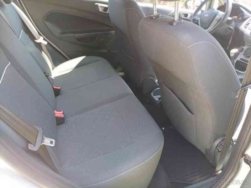 Ford Fiesta MK6 1.25i 44kW - foto 11