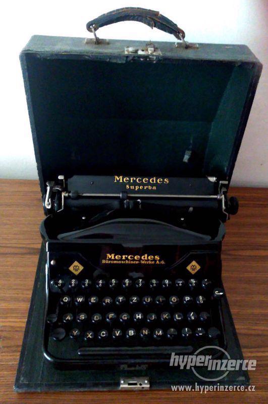 Prodám starožitný psací stroj - foto 1