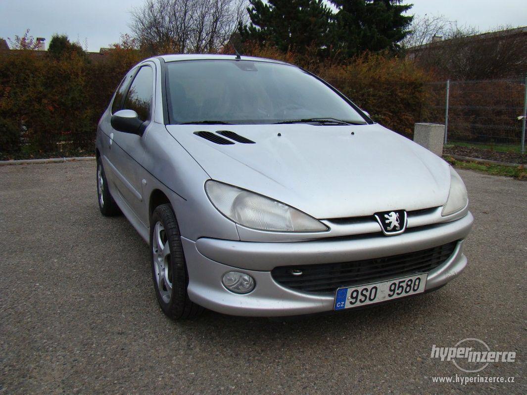 Peugeot 206 1.4i r.v.2001 (STK:11/2022) - foto 1