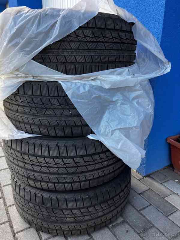 BMW Řada 5 3,0 530i E60 190 kW - foto 5