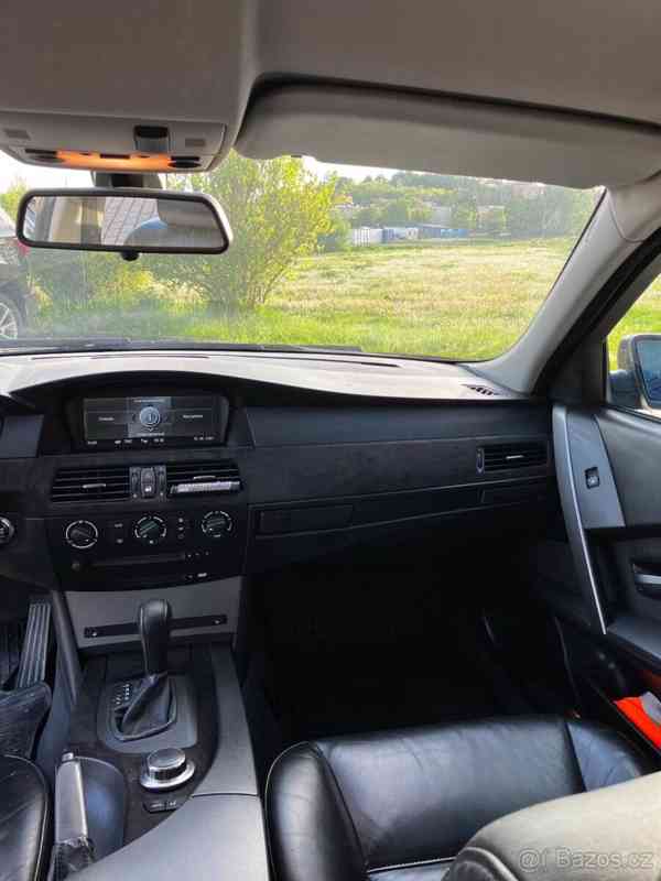 BMW Řada 5 3,0 530i E60 190 kW - foto 16