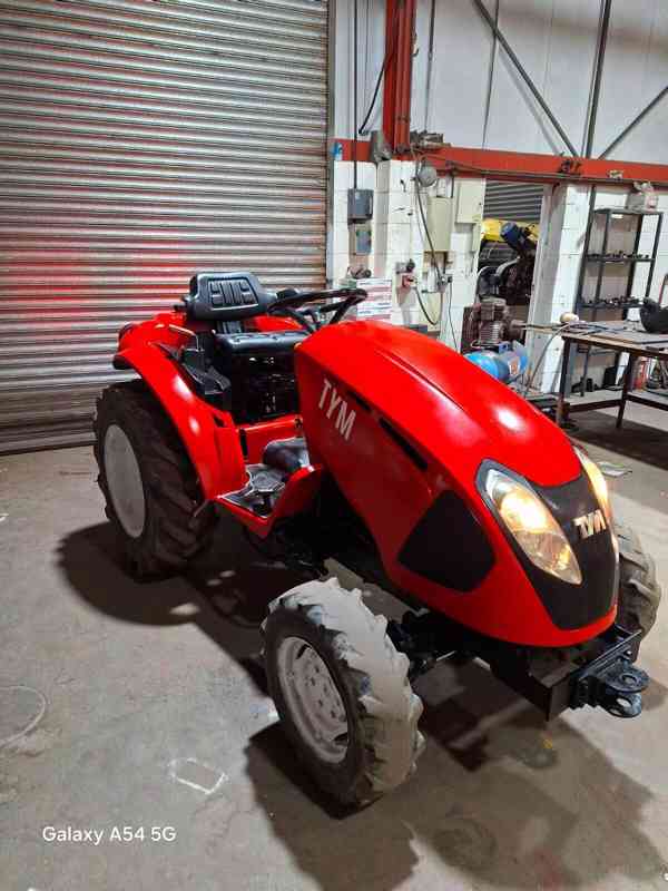 Traktor  TYM T273 - foto 3