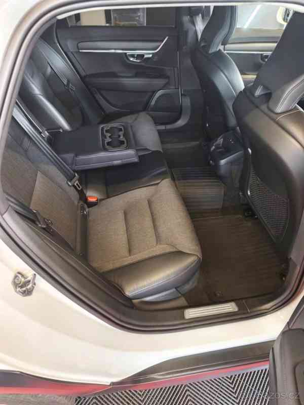 Volvo V90 CC D4 AWD + original el. tažné - foto 7