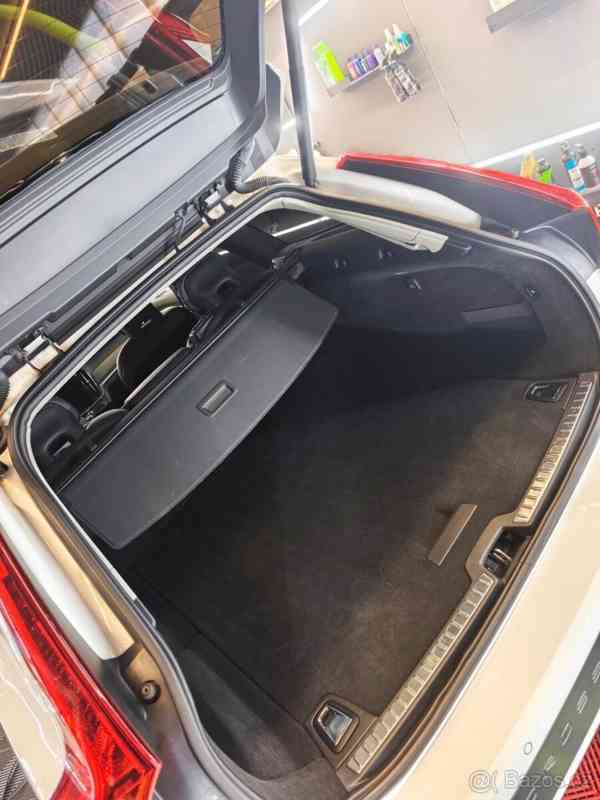 Volvo V90 CC D4 AWD + original el. tažné - foto 5