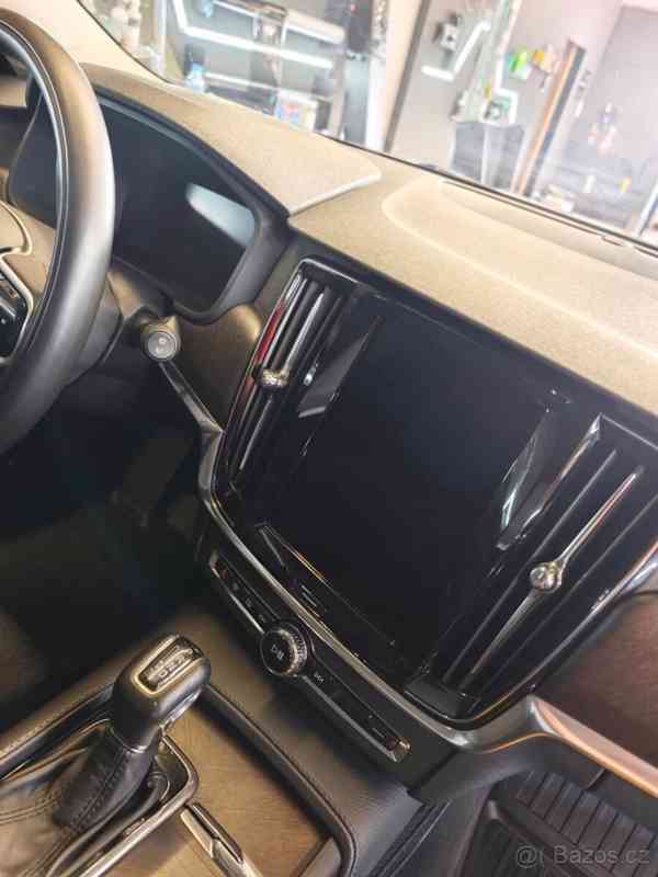Volvo V90 CC D4 AWD + original el. tažné - foto 8