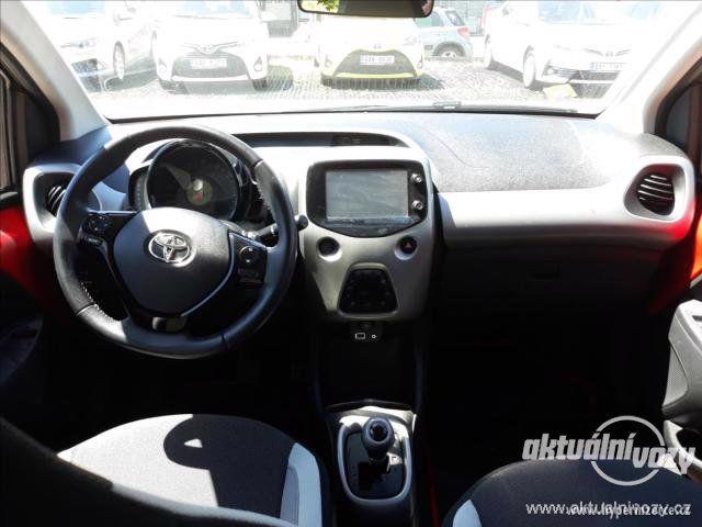 Toyota Aygo 1.0, benzín, RV 2015 - foto 3