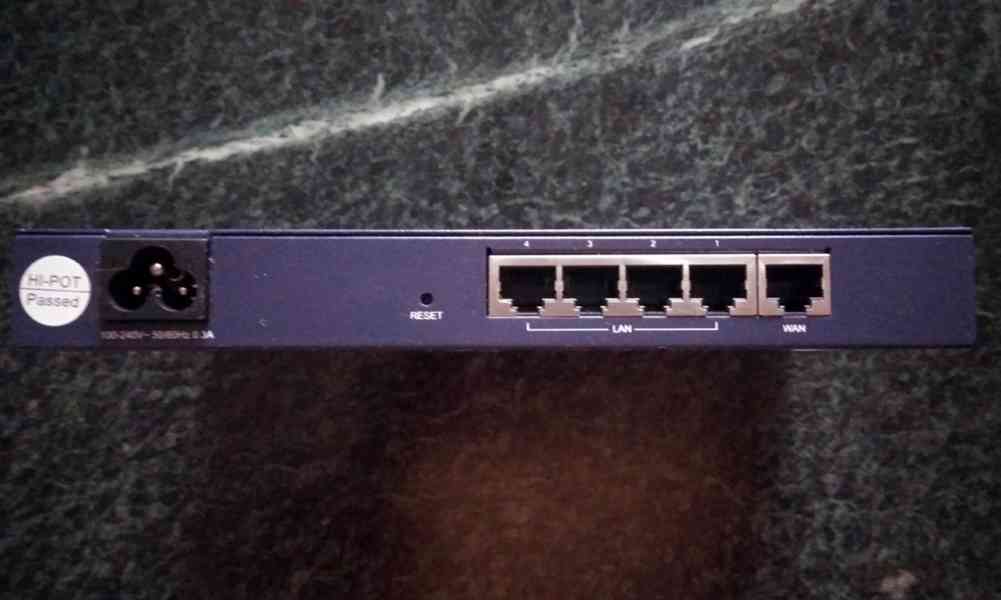 Prodám profesionální router TL-R600VPN VPN - foto 2