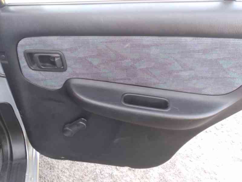 NISSAN ALMERA 1.4 16V GX 47000 KM - foto 30