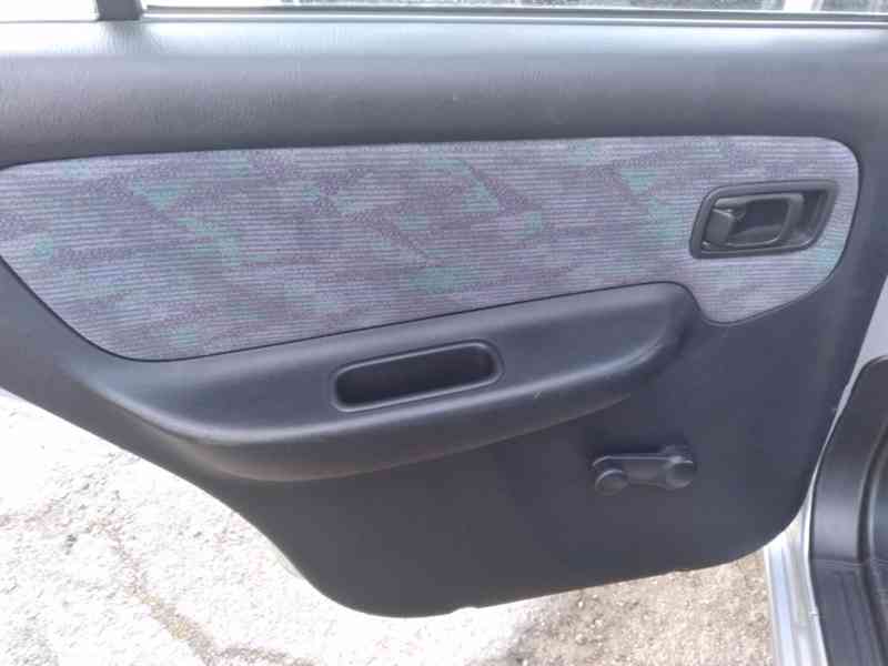 NISSAN ALMERA 1.4 16V GX 47000 KM - foto 28