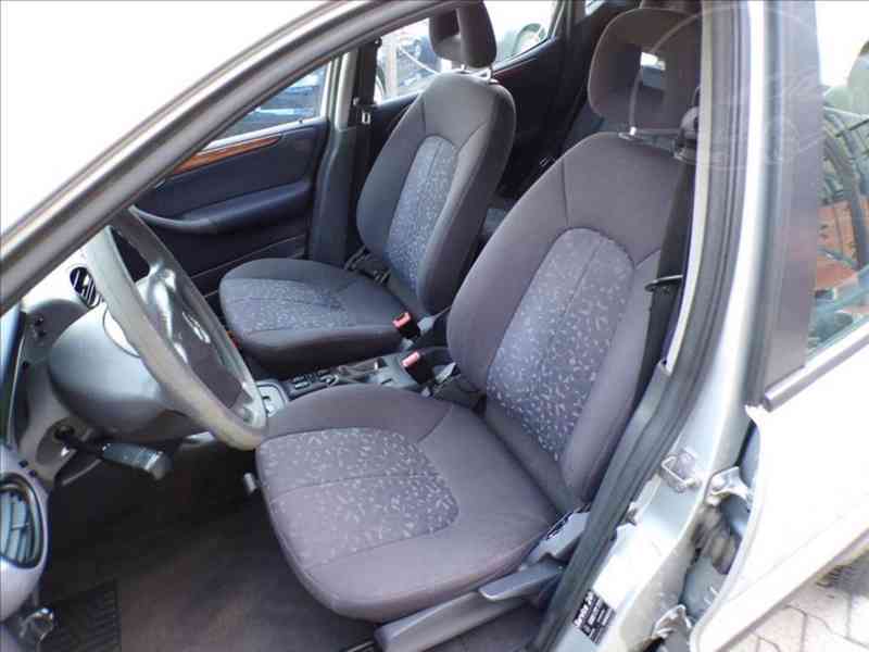 Mercedes-Benz I 1,6 AUTOMAT - foto 8