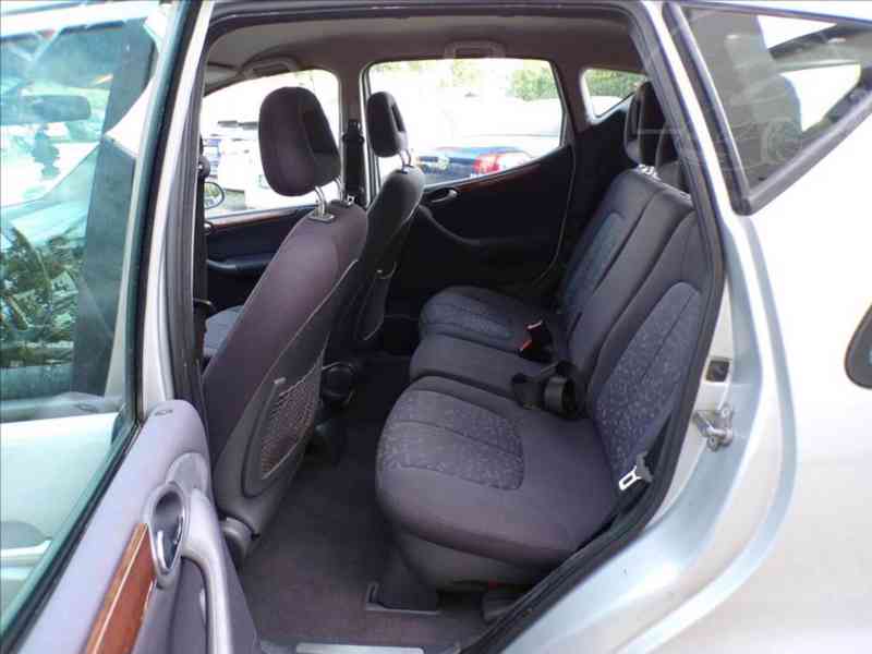 Mercedes-Benz I 1,6 AUTOMAT - foto 9