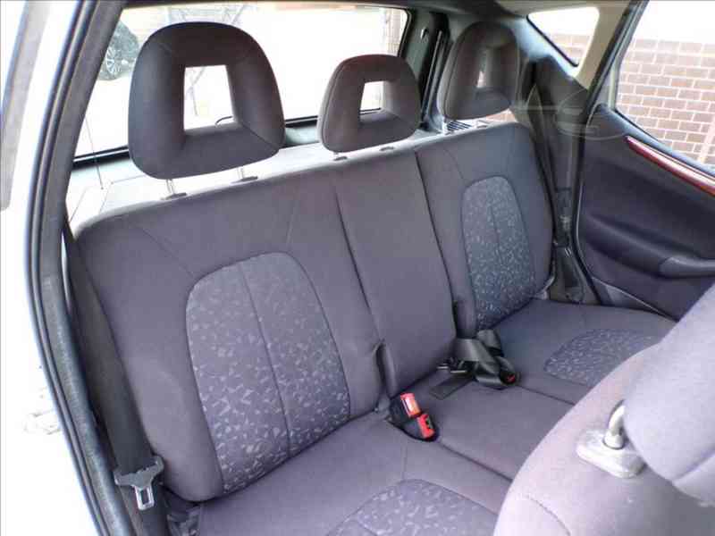 Mercedes-Benz I 1,6 AUTOMAT - foto 11