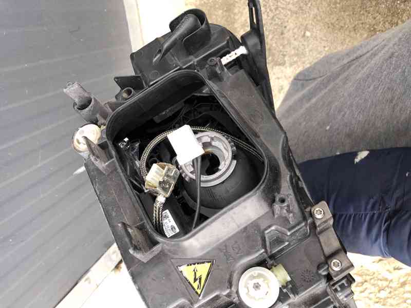 xenon vw touareg levy predni svetlo leve 14-19 - foto 7