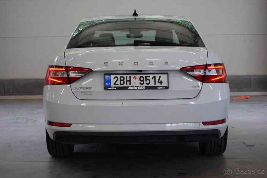 Škoda Superb 2,0 TDI 140kw 4x4 Automat 2019 - foto 11