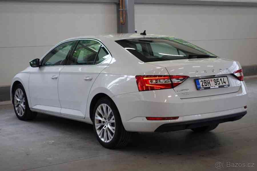 Škoda Superb 2,0 TDI 140kw 4x4 Automat 2019 - foto 10