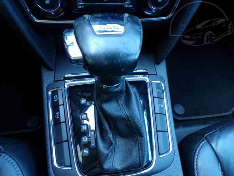 Škoda Superb 2,0 TDI AUTOMAT,XENON,KŮŽE - foto 8
