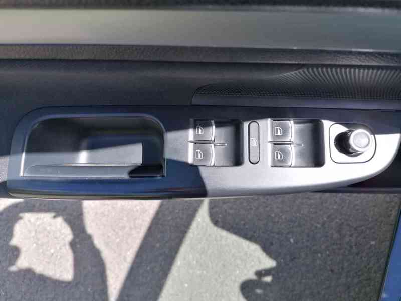VW golf 6, variant, 2.0 TDI, 103 kW, HIGHLINE - foto 9