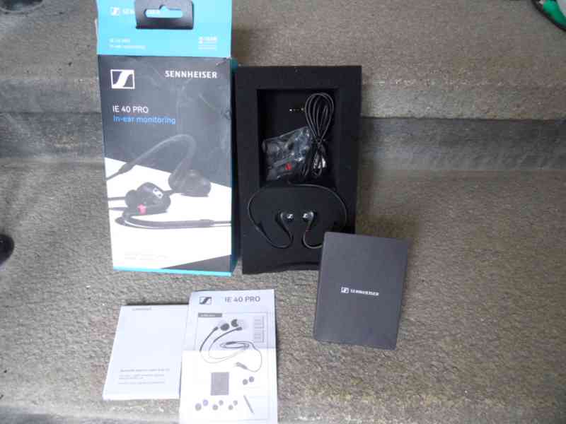 NOVÁ NEPOUŽITÁ NĚMECKÁ SLUCHÁTKA SENHEISER