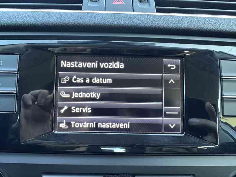 Škoda Octavia 1.6 TDI 81kW/1Maj/CZ/Výhřev/DPH - foto 37