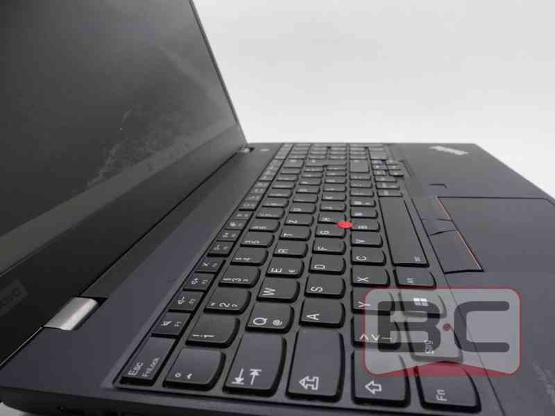 Notebook Lenovo ThinkPad P15s Gen 2 Záruka 1.rok  - foto 3