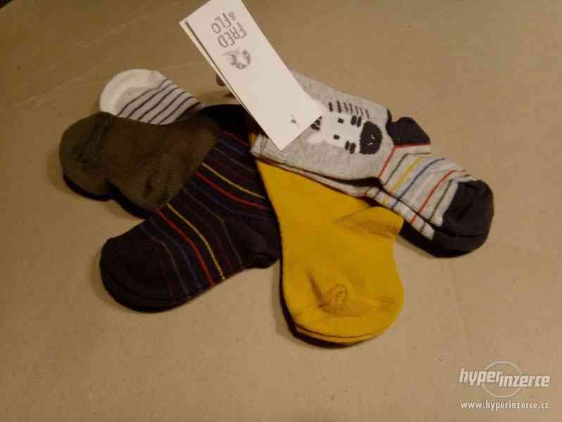 Pět nových párů ponožek, vel.6-12 měs. - foto 2