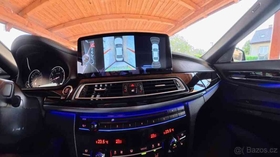 BMW Řada 7 4,4   V8 TwinPower Turbo – 450 koní - foto 18