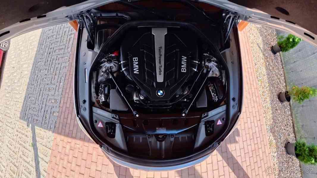 BMW Řada 7 4,4   V8 TwinPower Turbo – 450 koní - foto 9