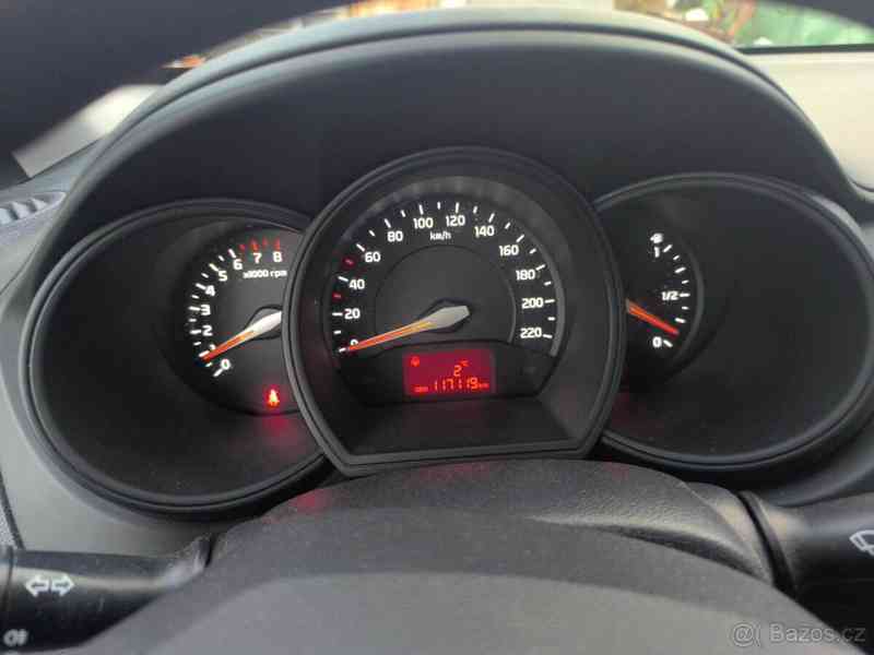 Kia Rio 1,2 - foto 4