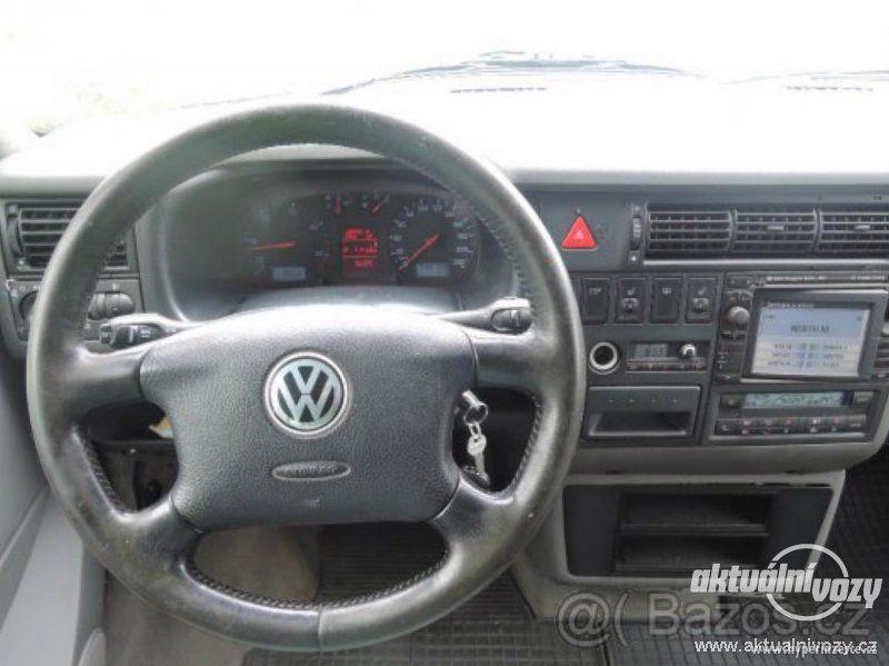 Volkswagen Multivan 2.5, nafta, r.v. 2000 - foto 4