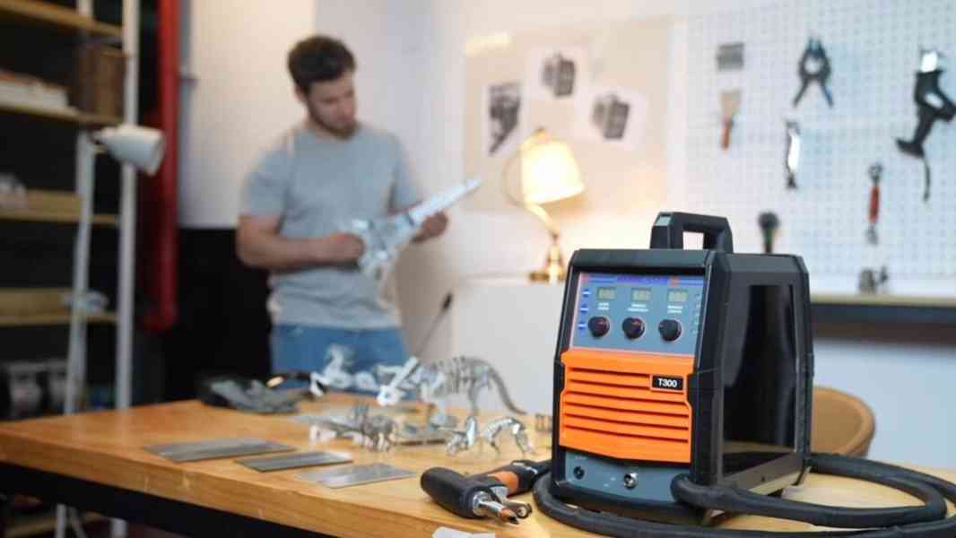 Kompaktní laserová svářečka T700 - chlazená vzduchem - foto 2