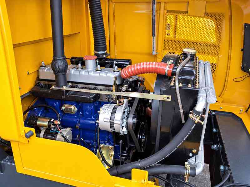 Kolový nakladač JBG WL30 85 kW / 116 HP - foto 3