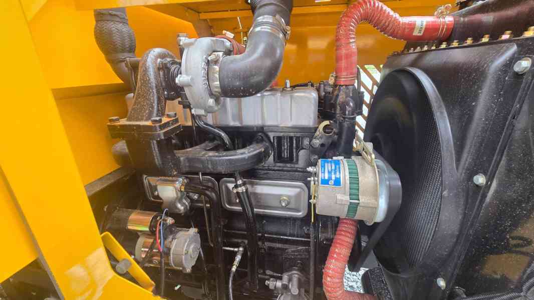 Kolový nakladač JBG WL30 85 kW / 116 HP - foto 10