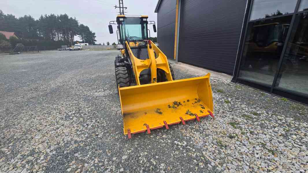 Kolový nakladač JBG WL30 85 kW / 116 HP - foto 8