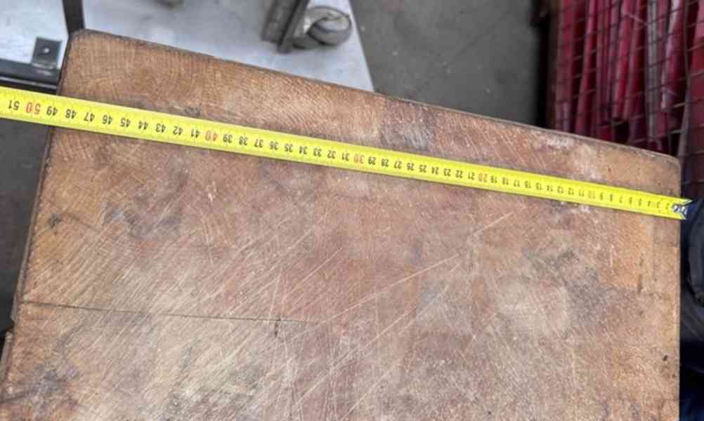 Špalek řeznický dřevěný 500x500x920   - foto 3