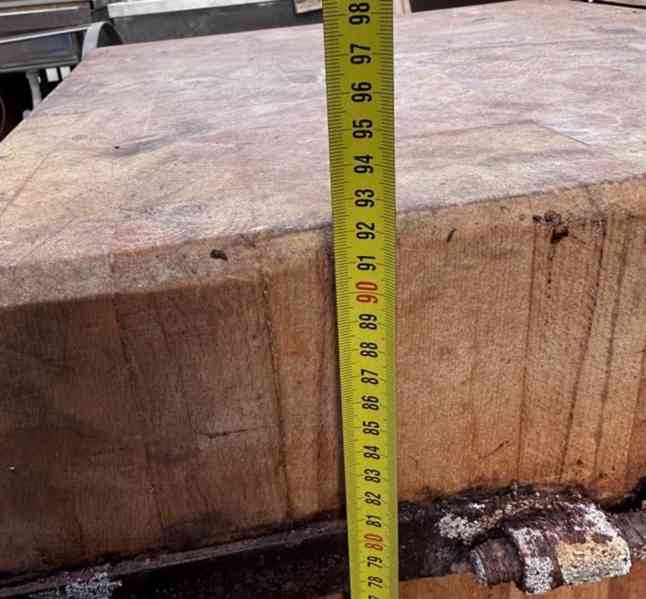 Špalek řeznický dřevěný 500x500x920   - foto 5