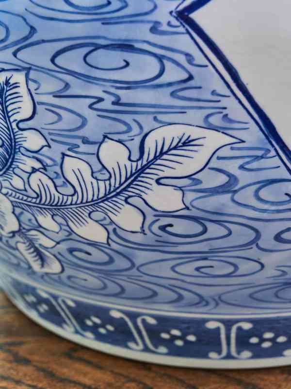 Čínský ručně malovaný porcelánový květináč – kobaltová modř - foto 10