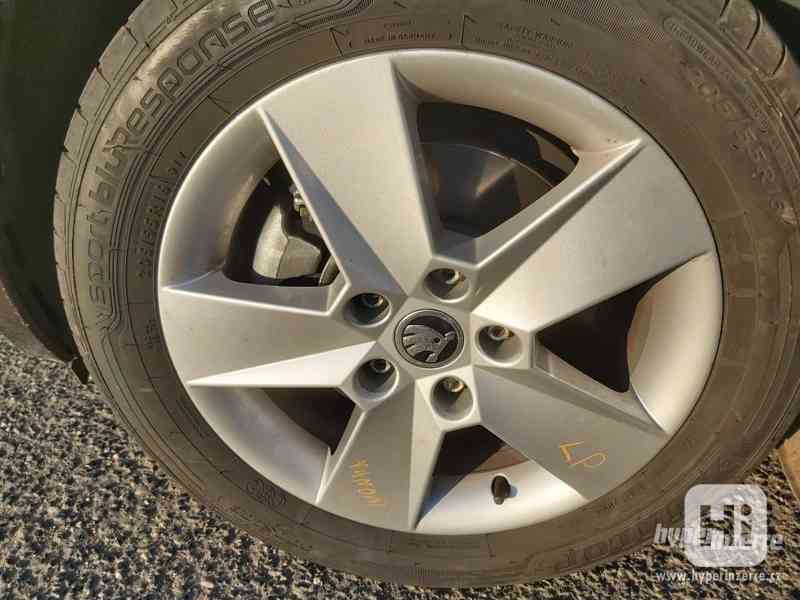 Škoda Octavia 1,4 TSI / 110 kW Style - foto 9