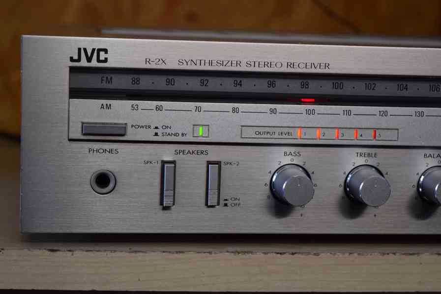 JVC R-2X VÝBORNÝ VINTAGE STEREO RECEIVER !! - foto 2