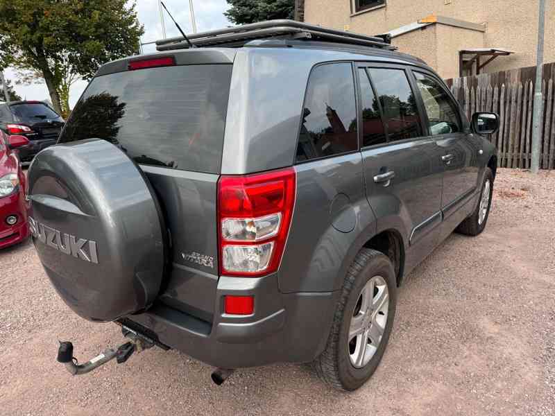 Suzuki Grand Vitara 2.0i Comfort 4x4 benzín 103kw - foto 7